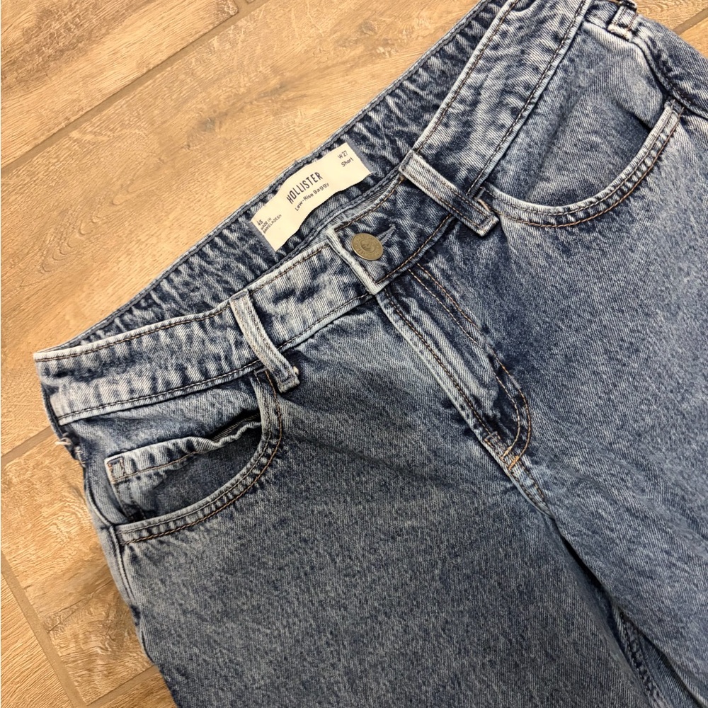 Hollister Low Rise Baggy Wide Leg Women's Jeans size 27 short - Picture 2 of 5